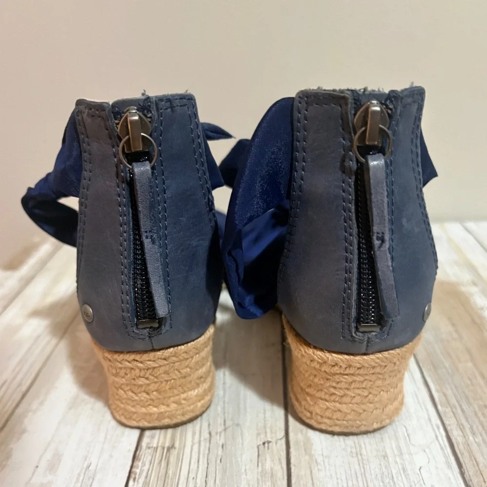 UGG Trina Espadrille Wedge Sandals Womens 9 Navy Blue Excellent Bow Ankle Wrap